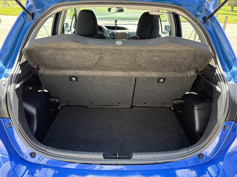 Toyota Yaris - Photo 8