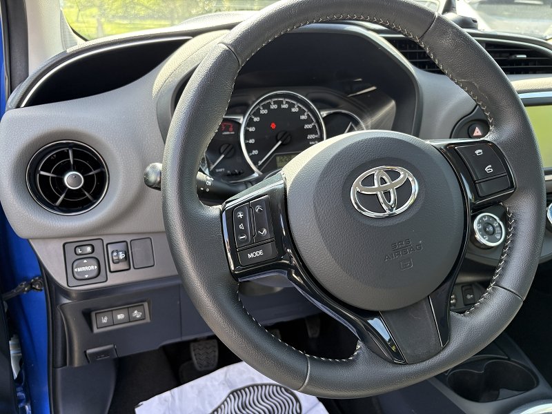 Toyota Yaris - Photo 10