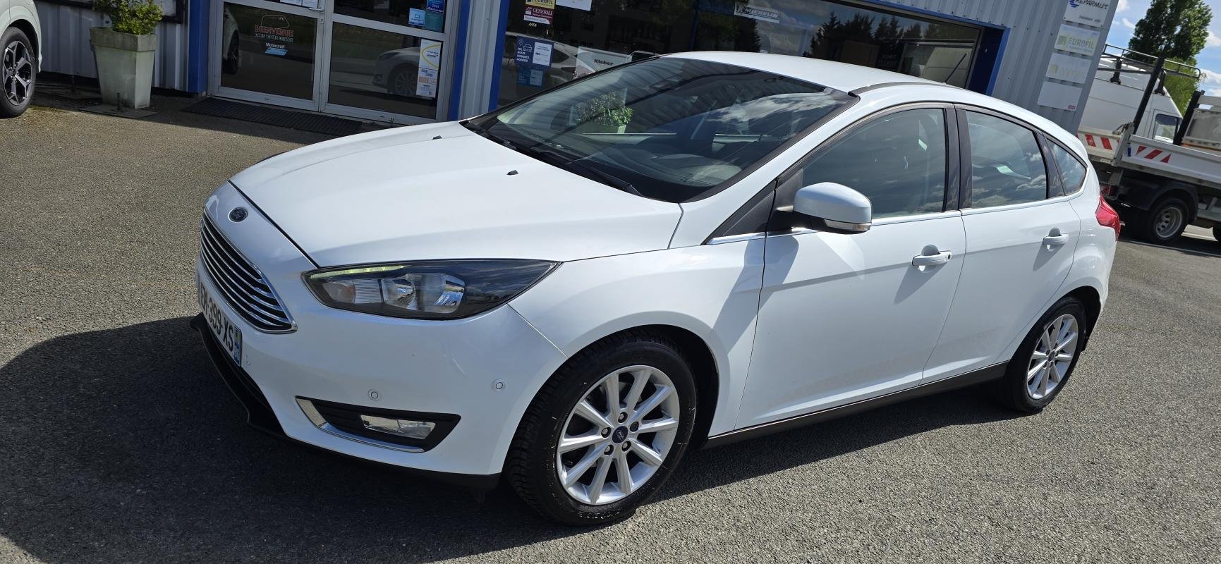 Ford Focus - Photo 1