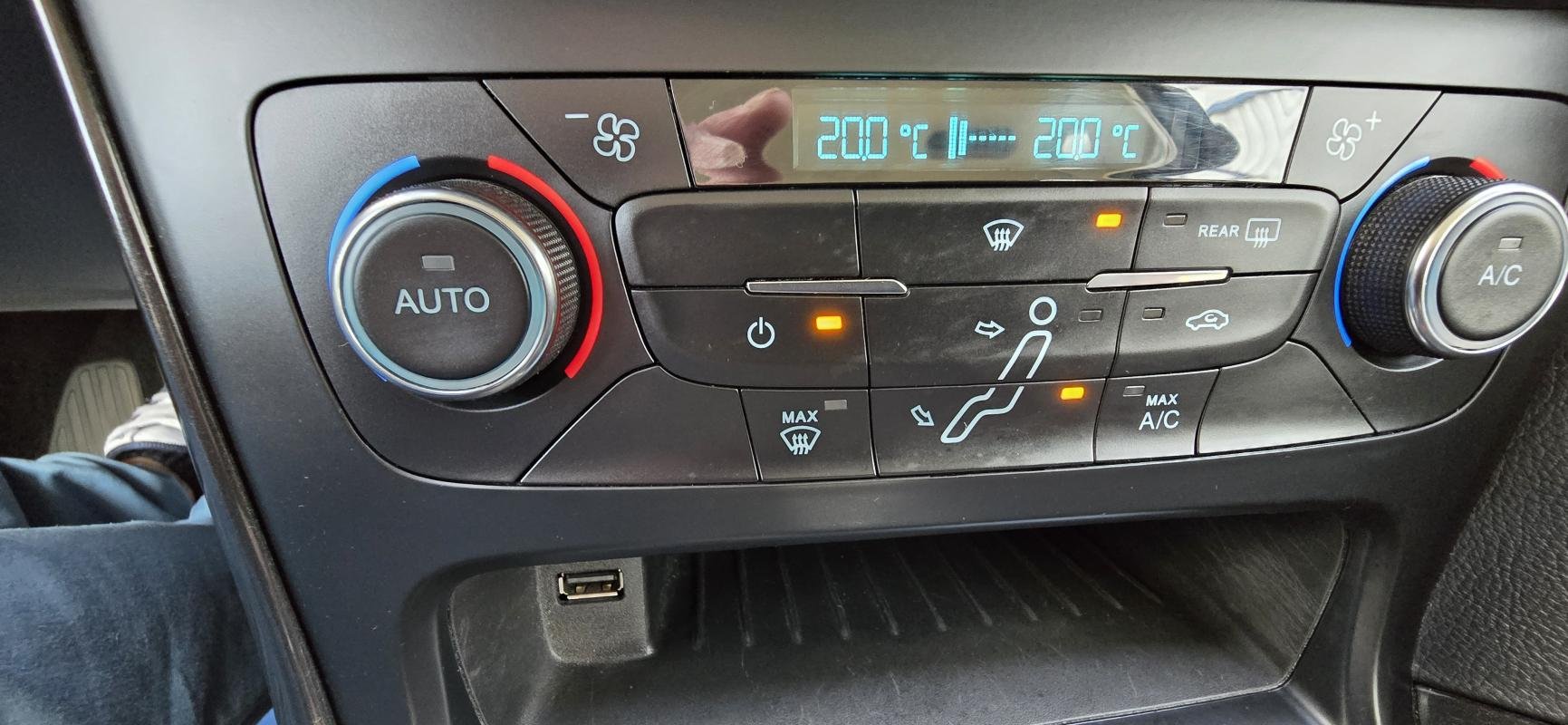 Ford Focus - Photo 22