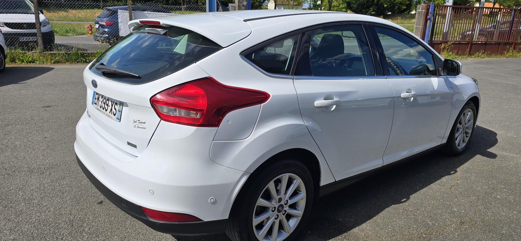 Ford Focus - Photo 3