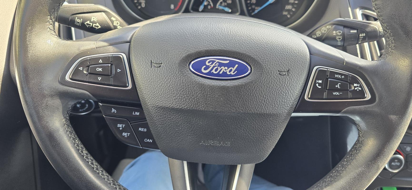 Ford Focus - Photo 10