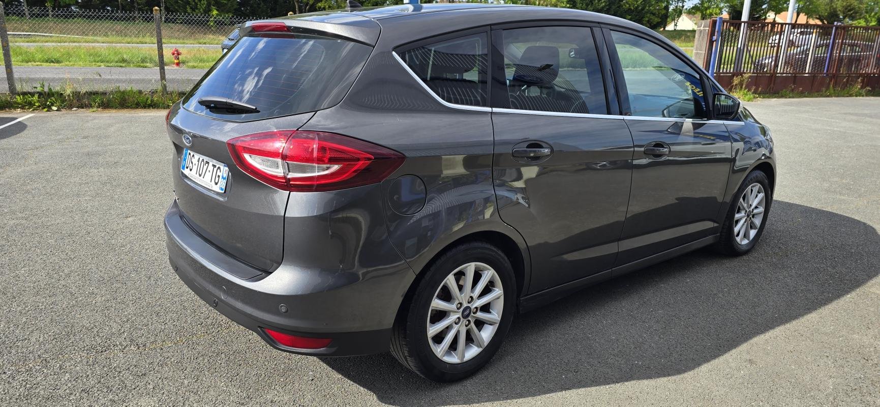 Ford C-Max - Photo 3
