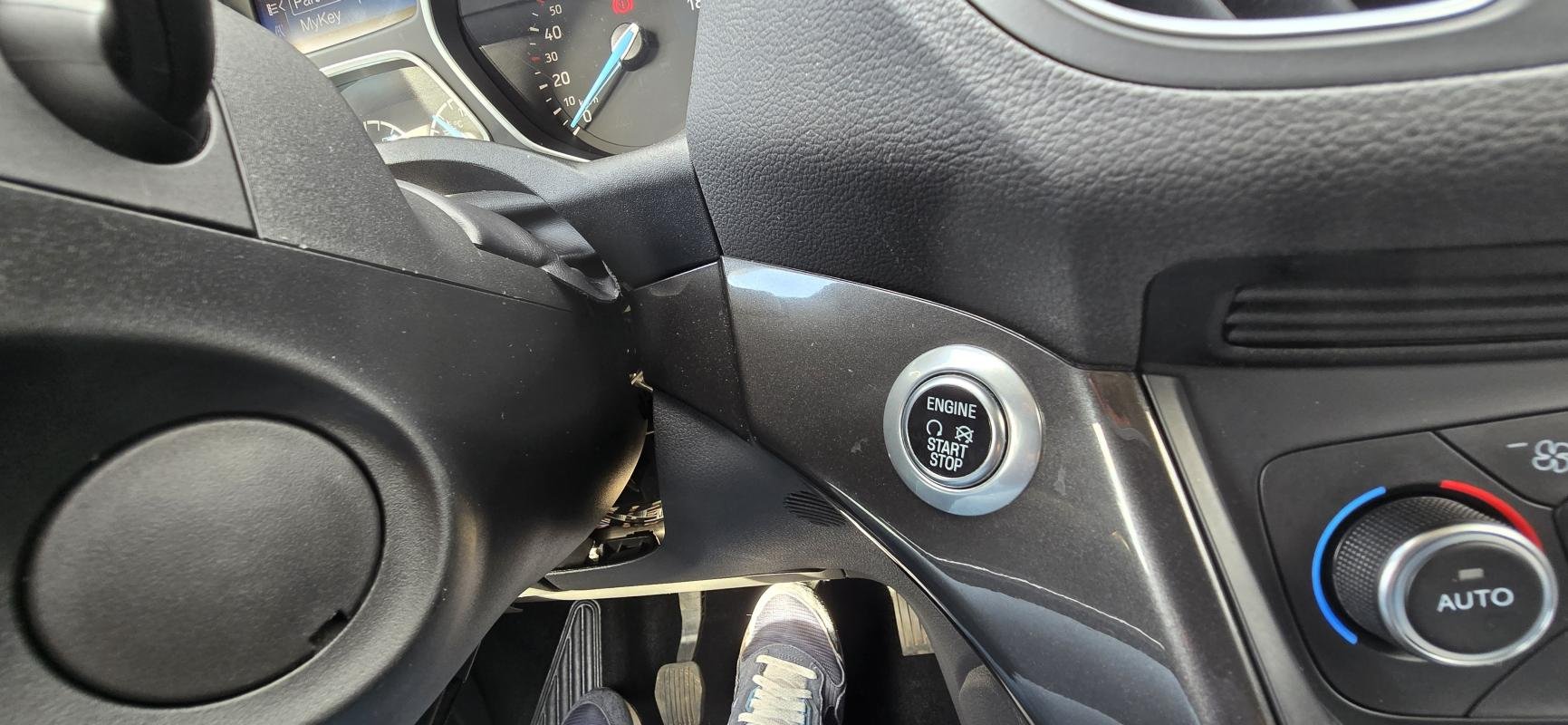 Ford C-Max - Photo 8
