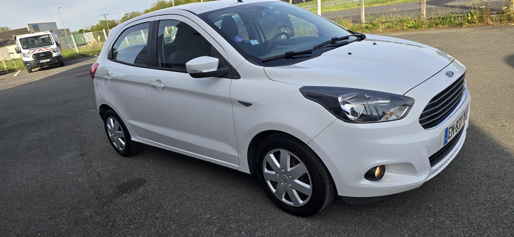Ford ka + - Photo 4