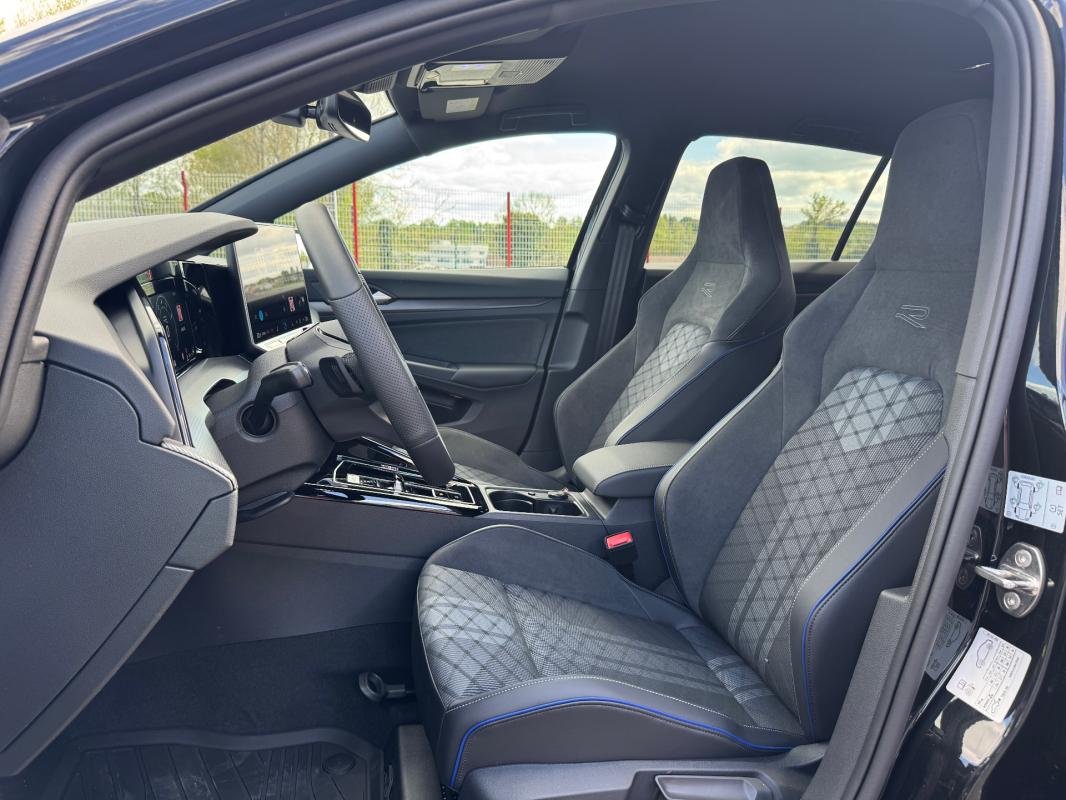 Volkswagen Golf - Photo 17