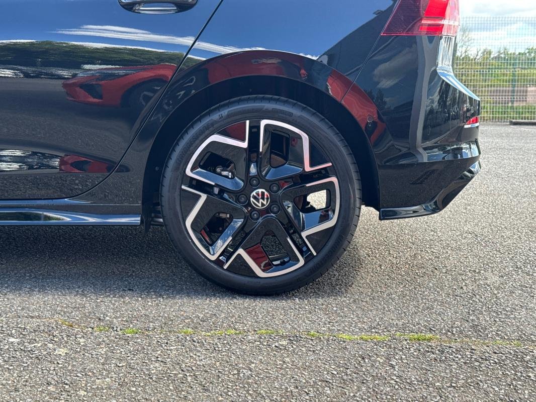 Volkswagen Golf - Photo 23