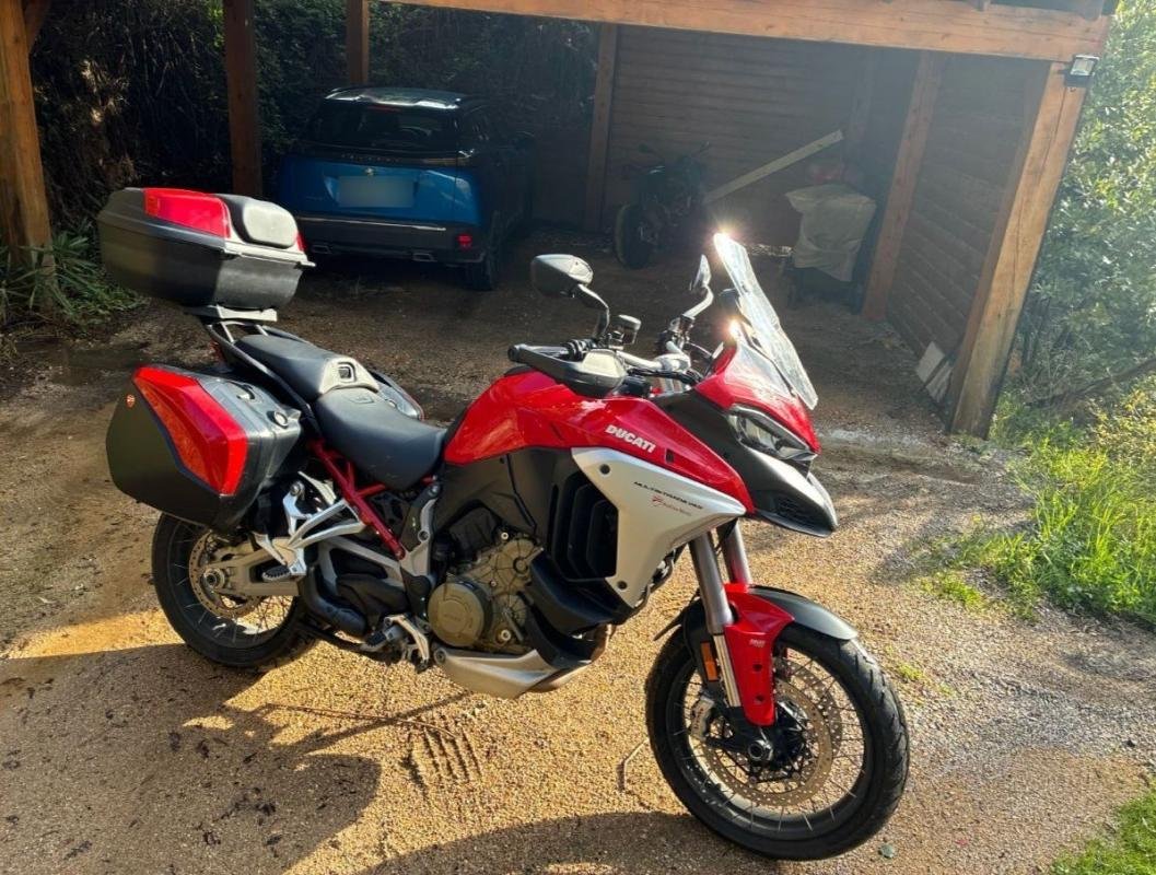 Ducati MULTISTRADA V4 - Photo 3