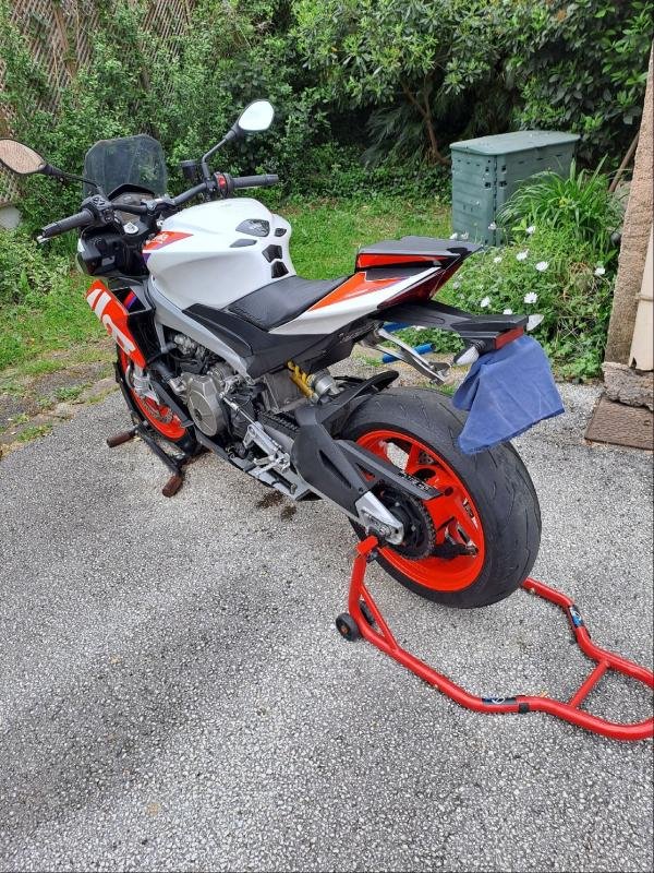 Aprilia Tuono - Photo 5