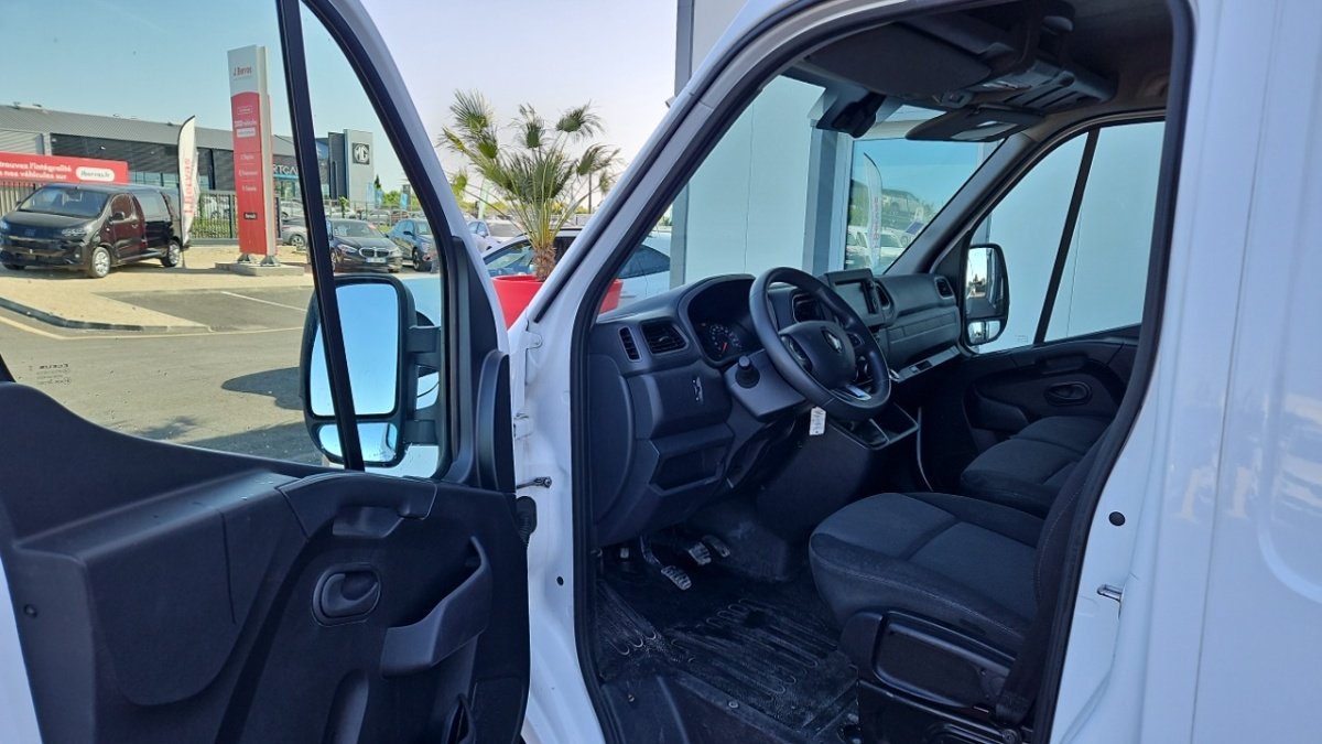 Renault Master - Photo 12