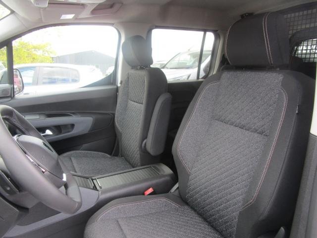 Peugeot Rifter - Photo 12