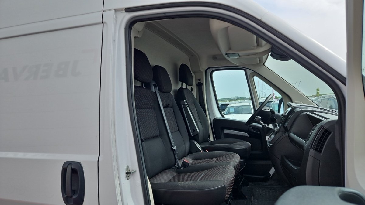 Peugeot Boxer - Photo 11