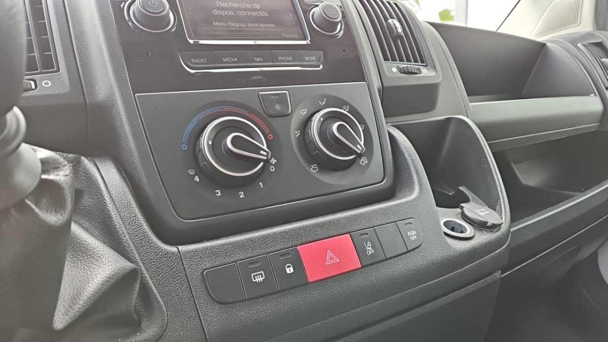 Peugeot Boxer - Photo 27