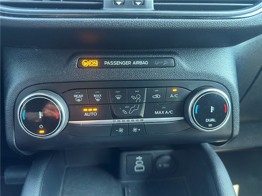 Ford Kuga - Photo 18