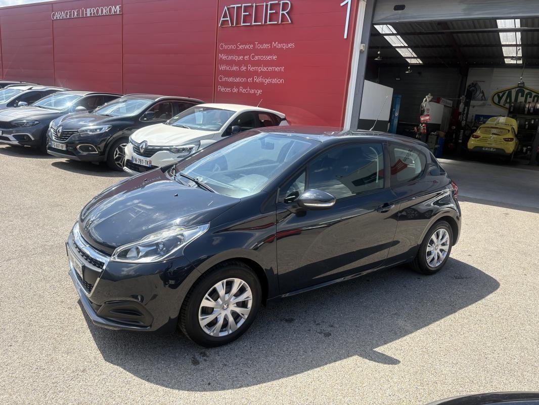 Peugeot 208 - Photo 3