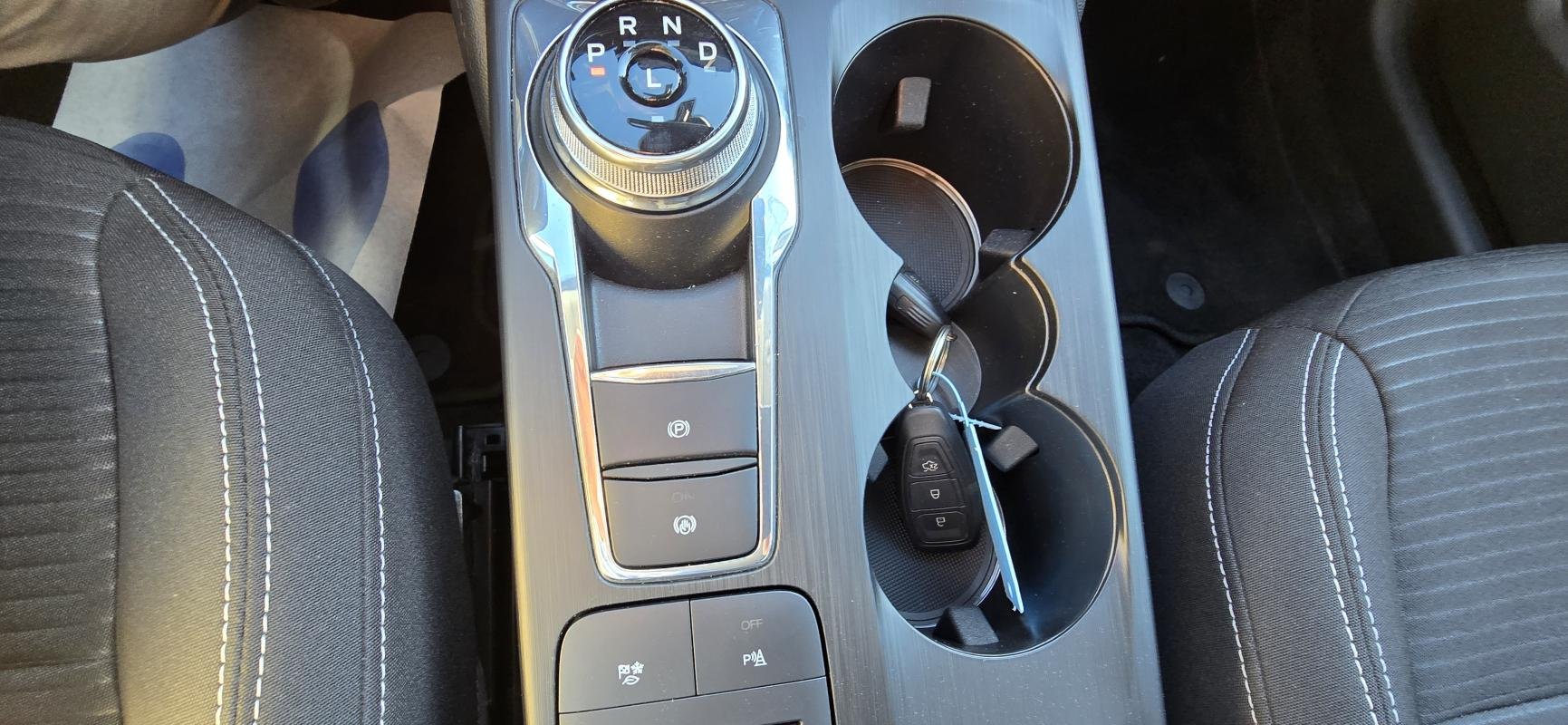 Ford Kuga - Photo 13