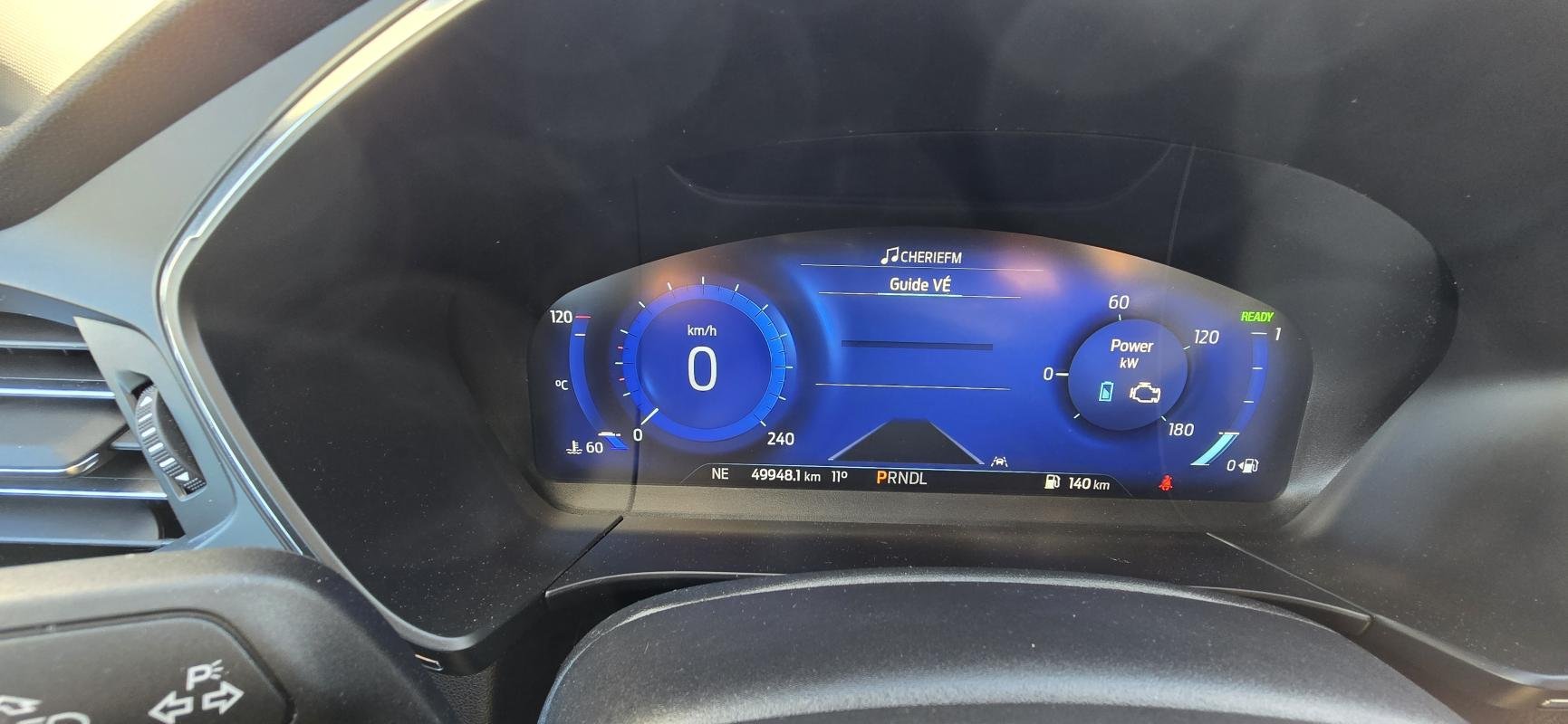 Ford Kuga - Photo 16