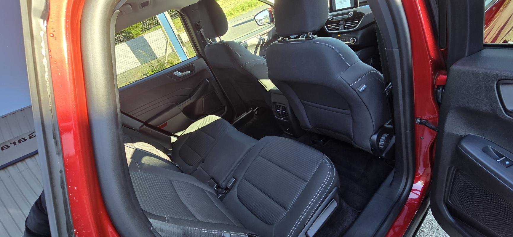 Ford Kuga - Photo 8