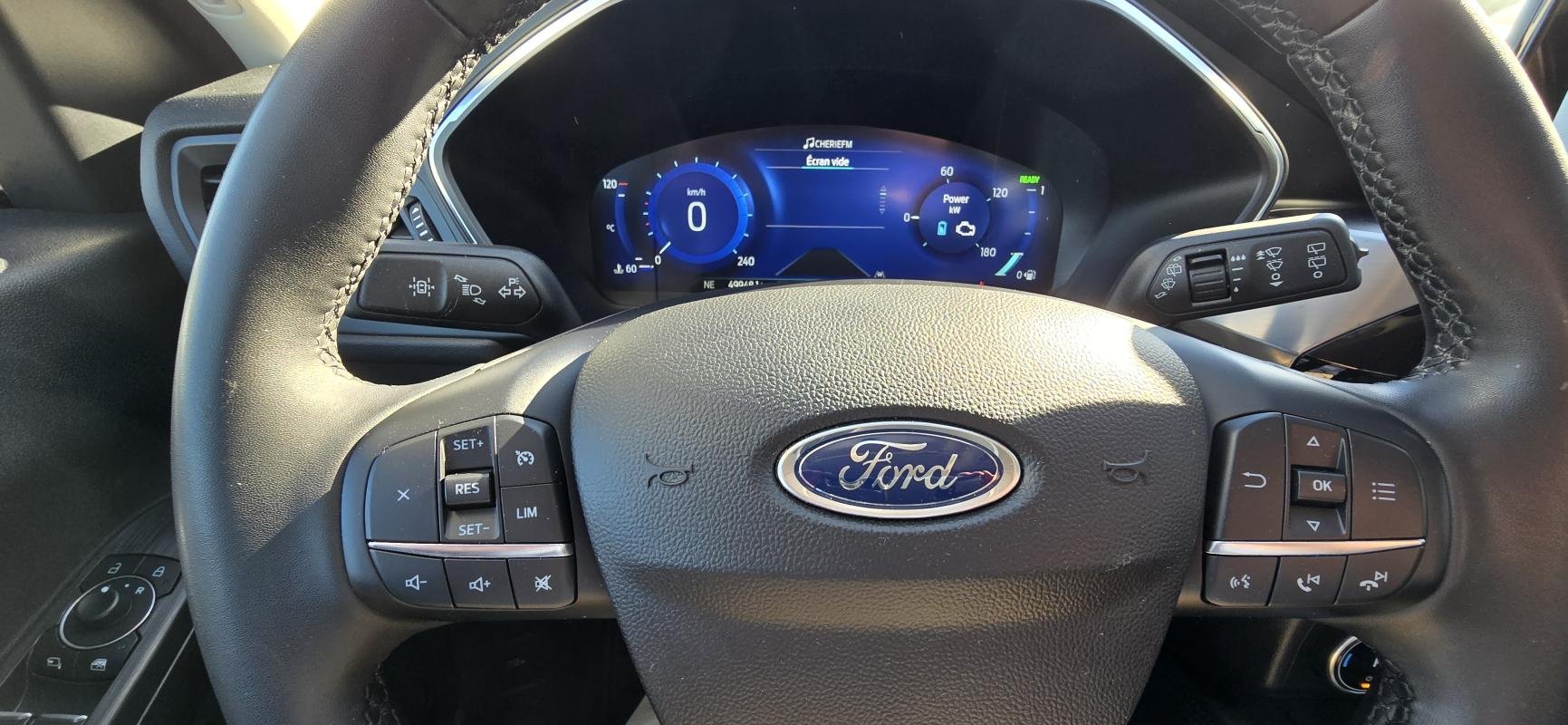 Ford Kuga - Photo 10