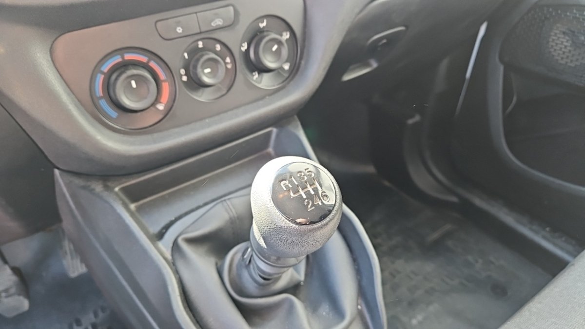 Fiat Doblo Cargo - Photo 23