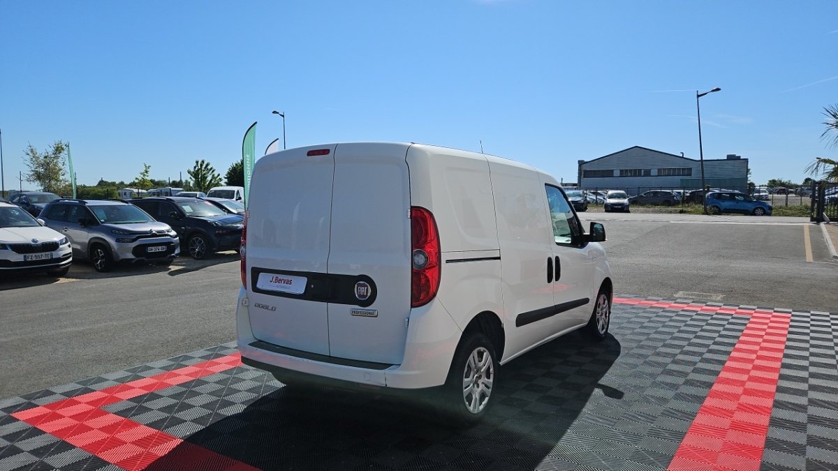 Fiat Doblo Cargo - Photo 5