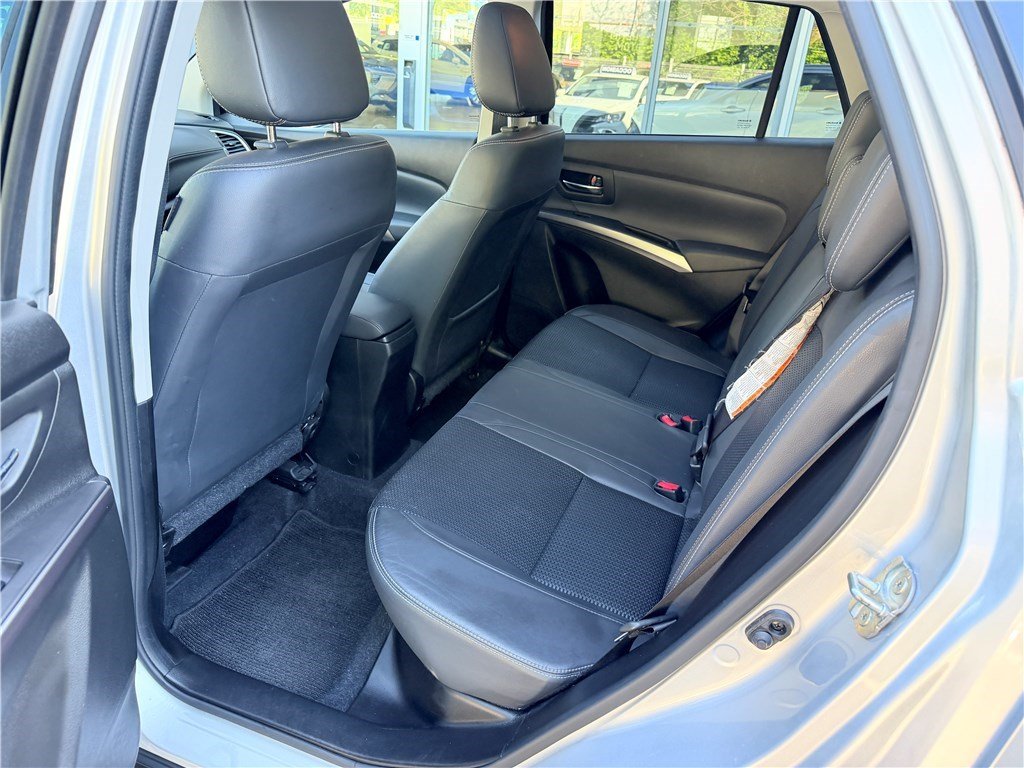 Suzuki s-cross - Photo 11