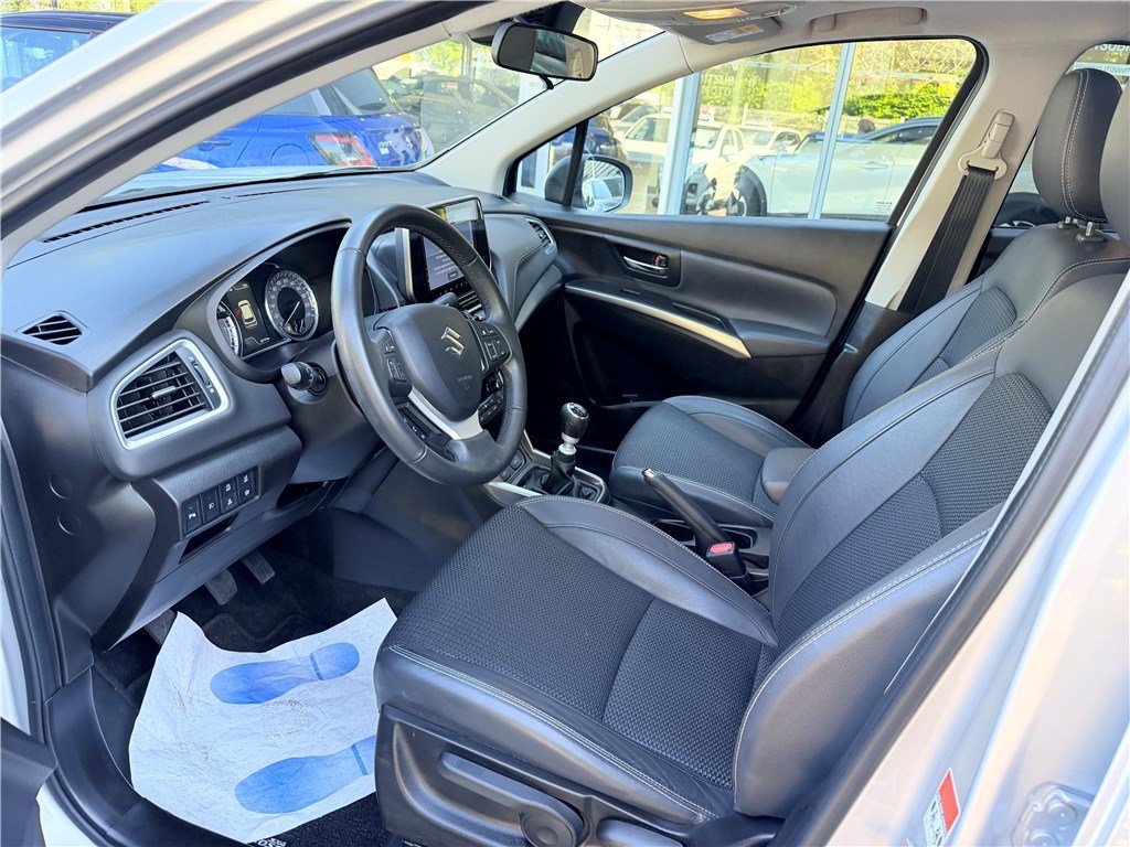 Suzuki s-cross - Photo 9