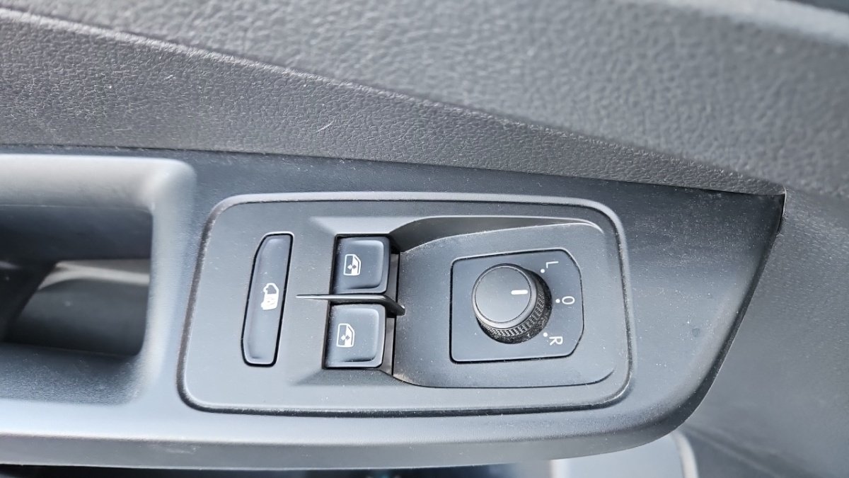Volkswagen Caddy - Photo 22
