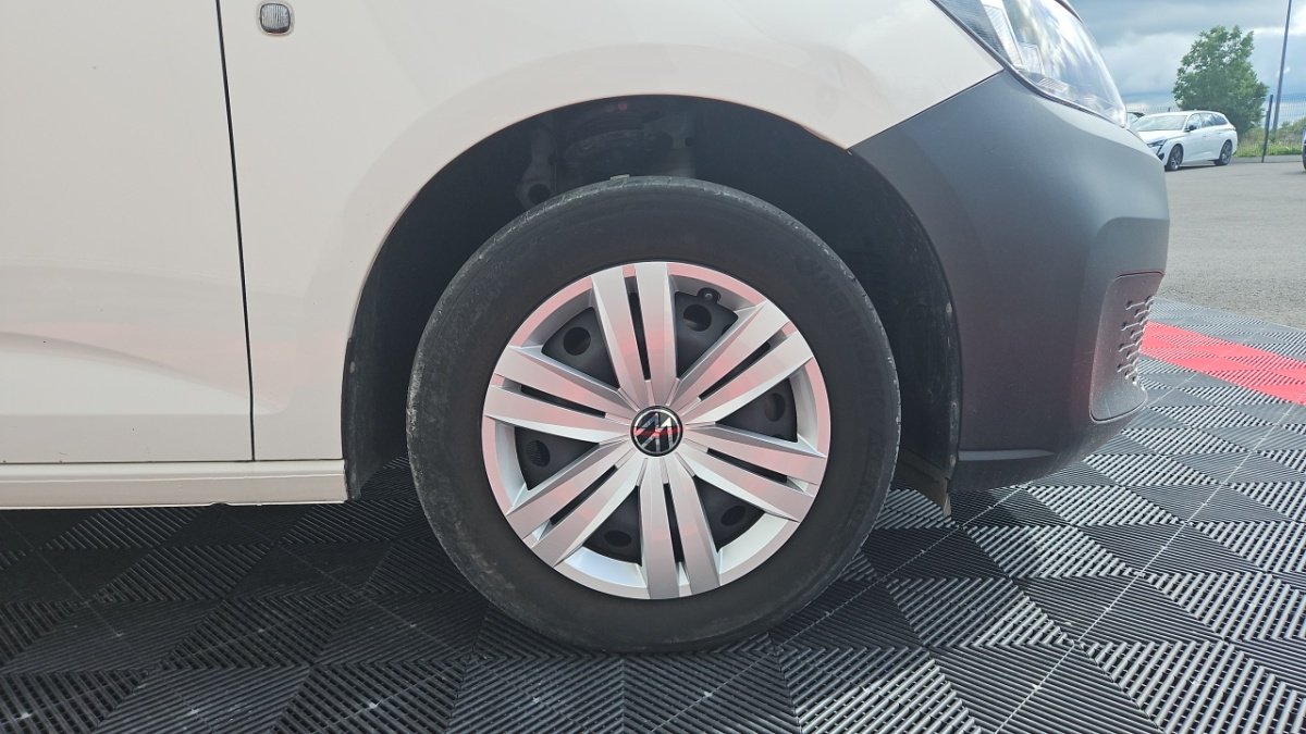 Volkswagen Caddy - Photo 32