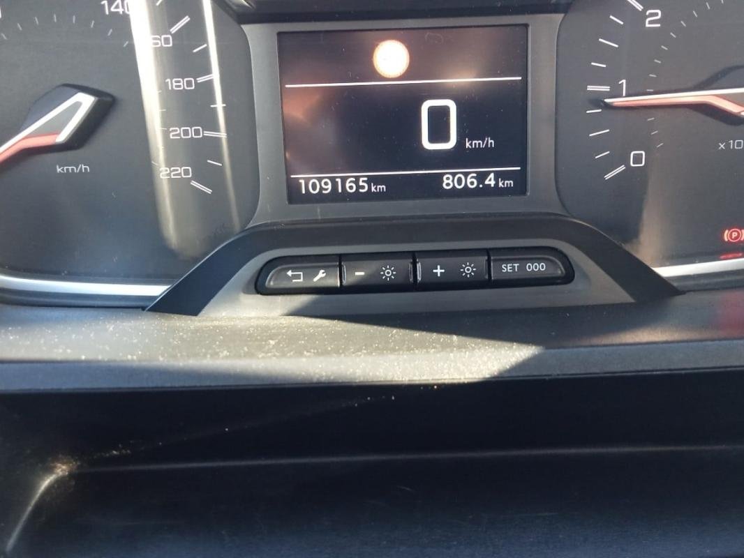 Peugeot Rifter - Photo 19