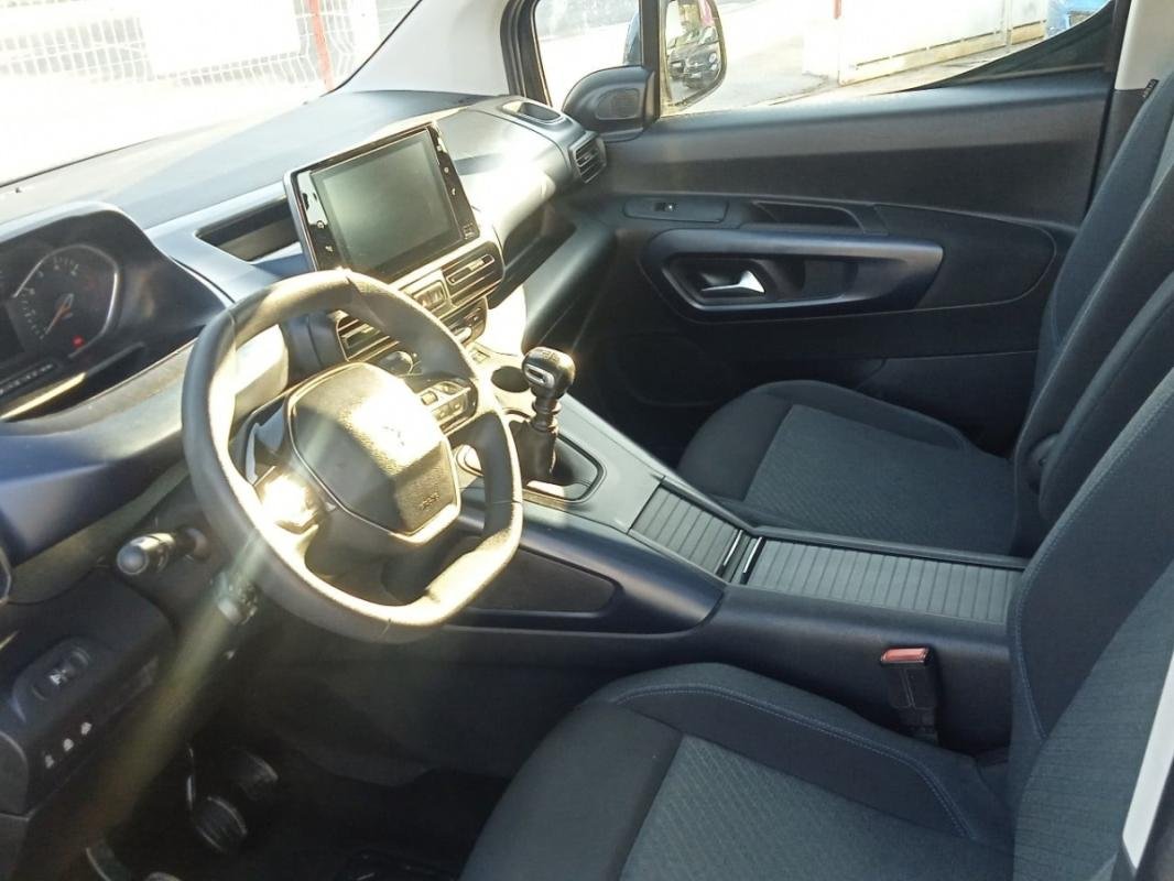 Peugeot Rifter - Photo 9