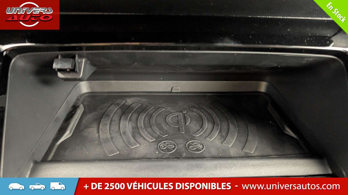 Peugeot 208 - Photo 43
