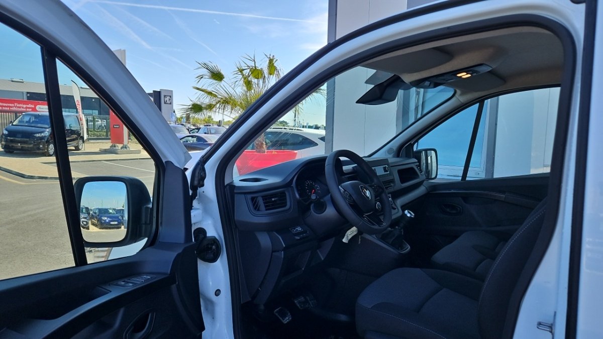 Renault Trafic - Photo 12