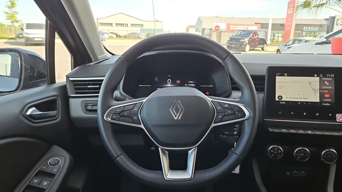 Renault Clio - Photo 15