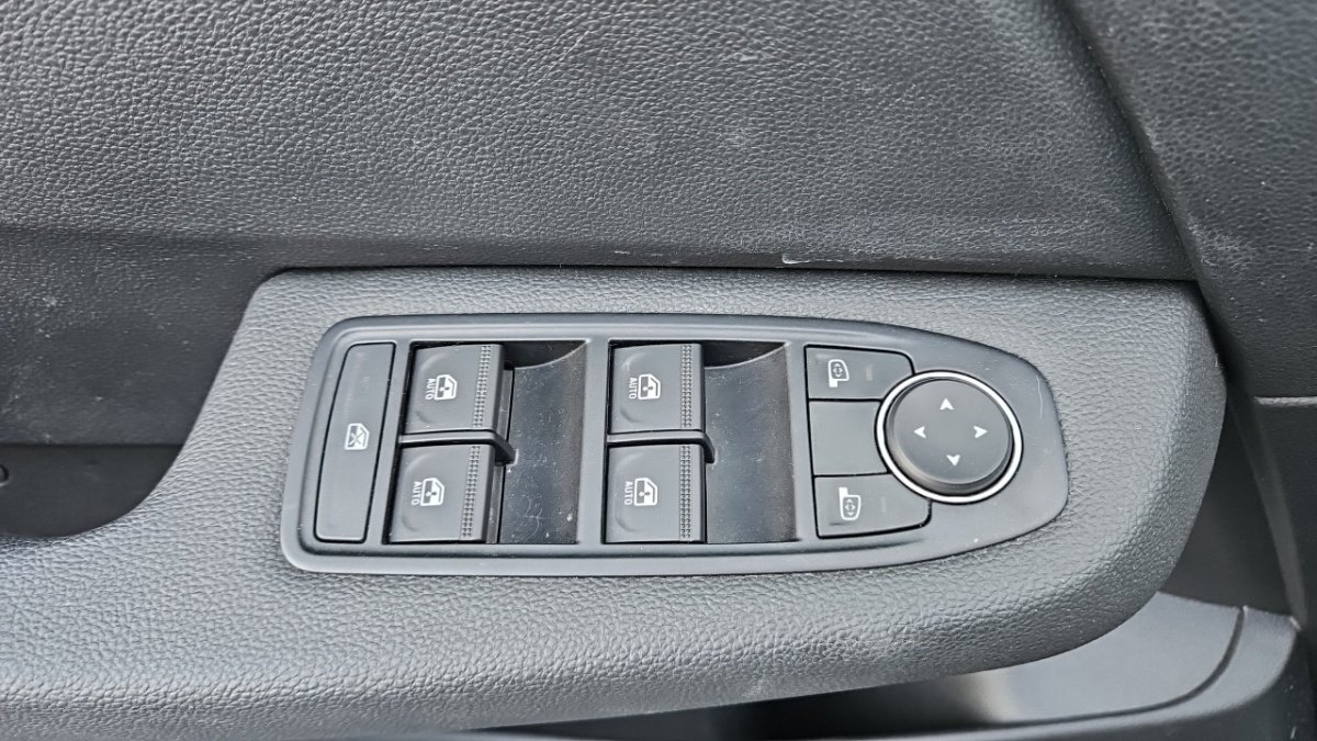 Renault Clio - Photo 25