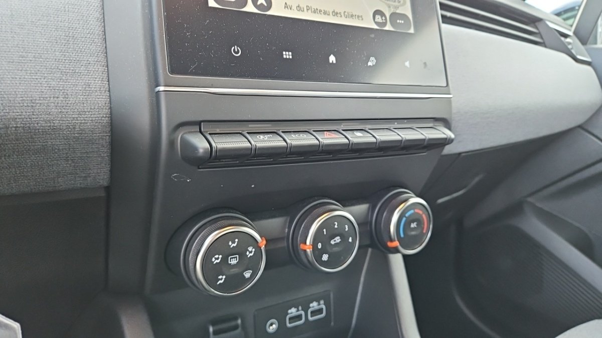 Renault Clio - Photo 28