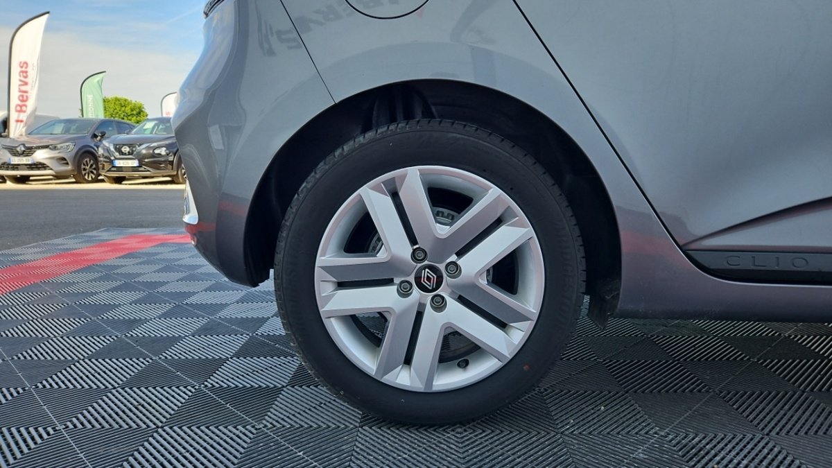 Renault Clio - Photo 8