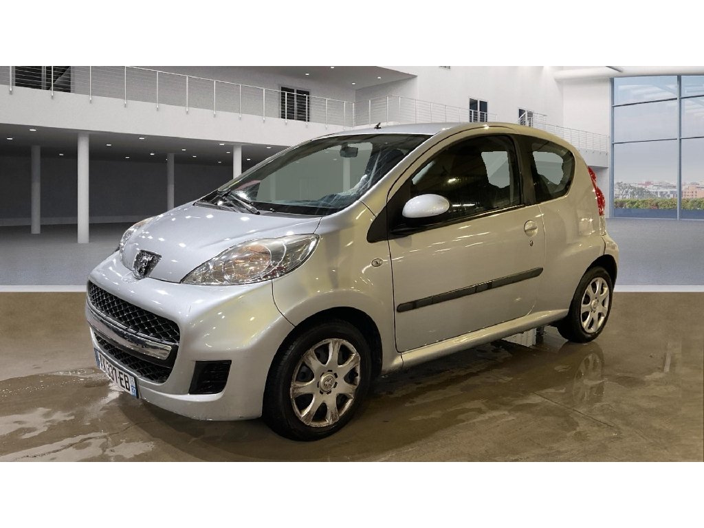 Peugeot 107 - Photo 1