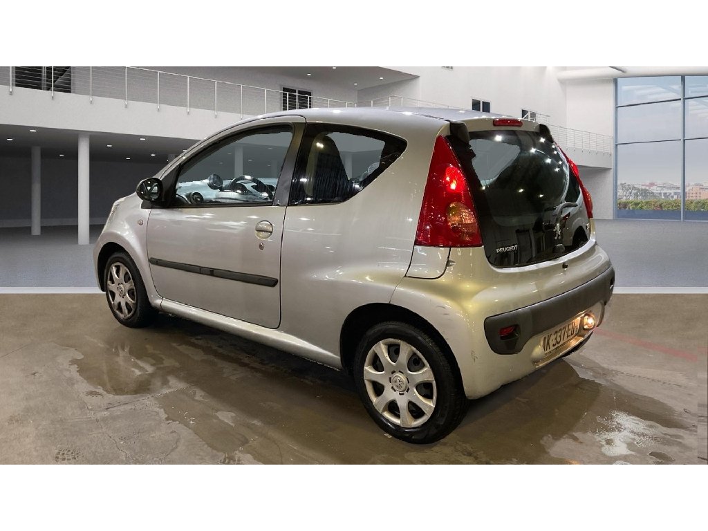 Peugeot 107 - Photo 4