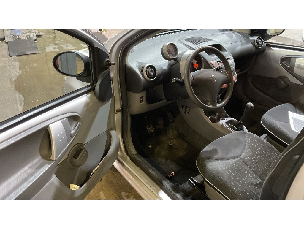 Peugeot 107 - Photo 5