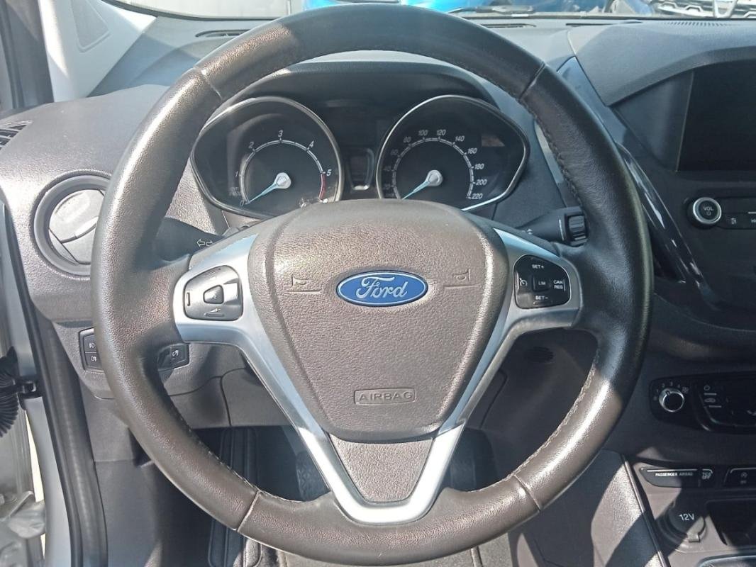 Ford Tourneo Connect - Photo 12