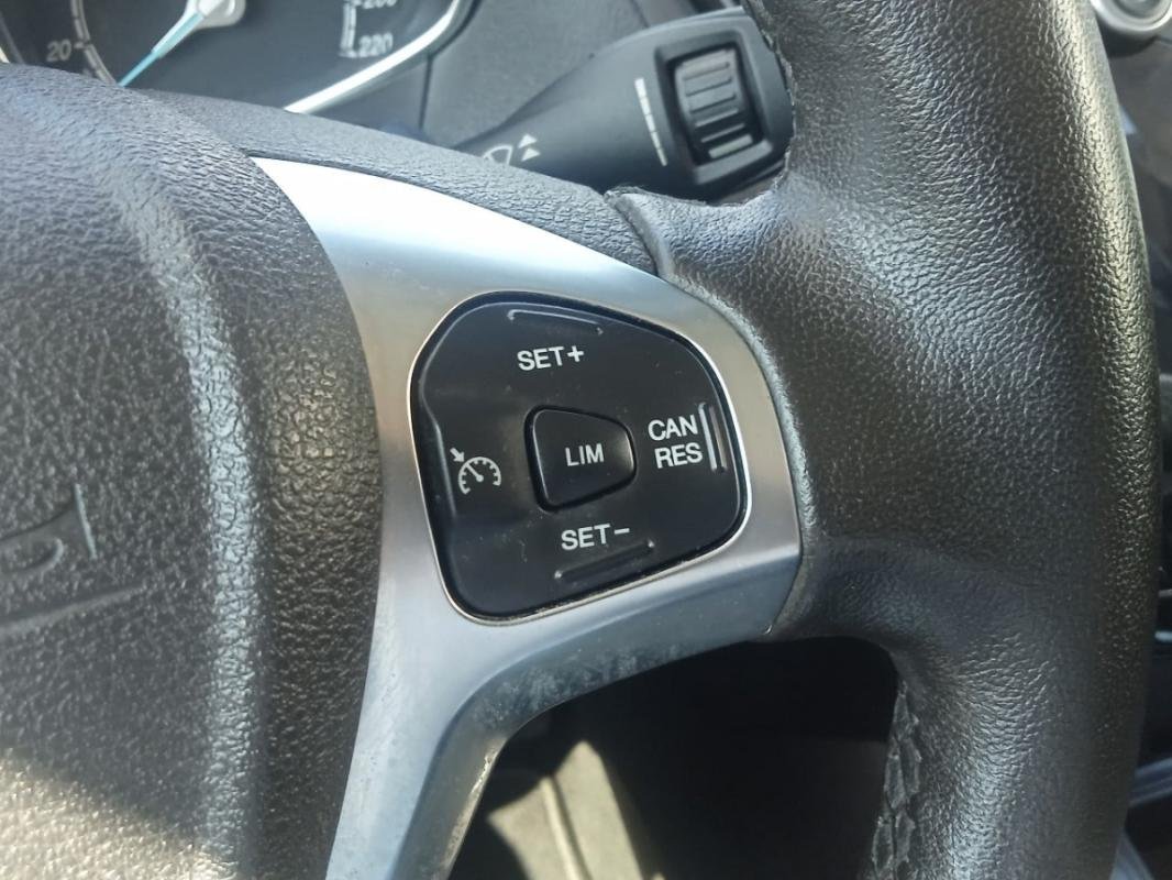 Ford Tourneo Connect - Photo 14