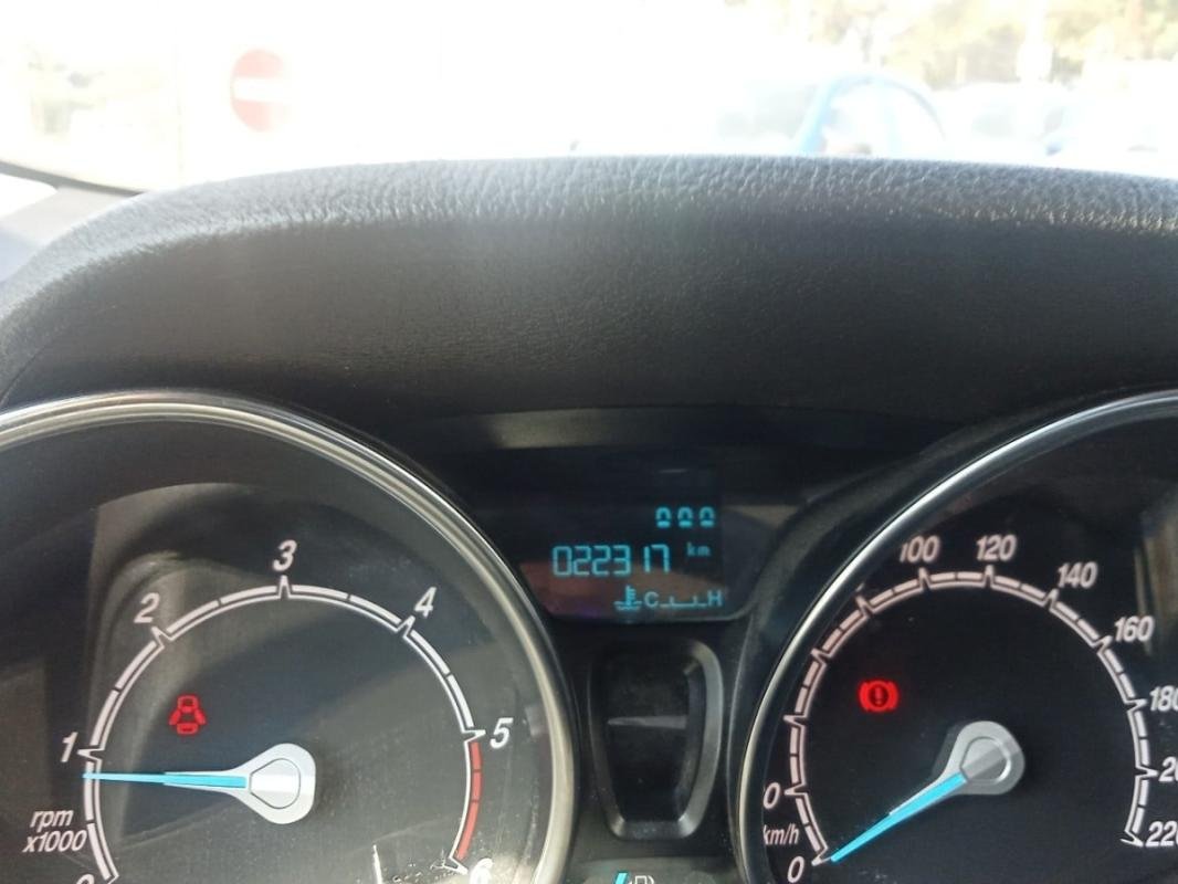 Ford Tourneo Connect - Photo 17