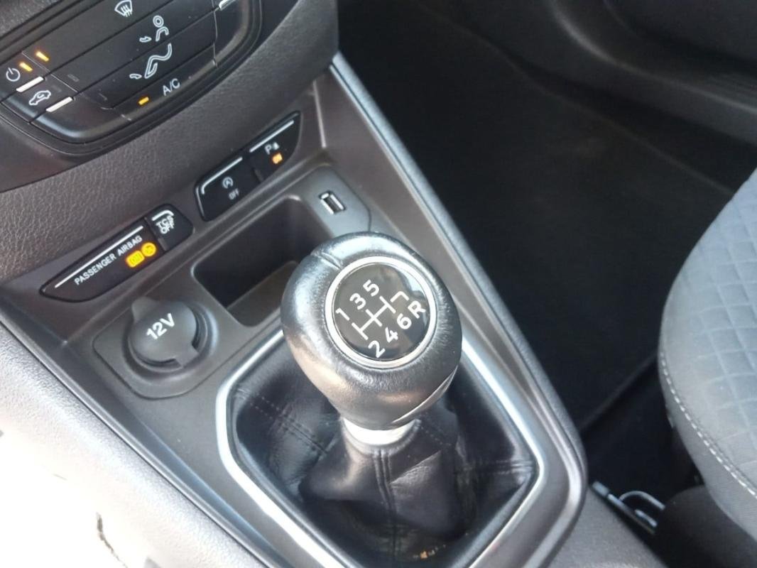 Ford Tourneo Connect - Photo 27