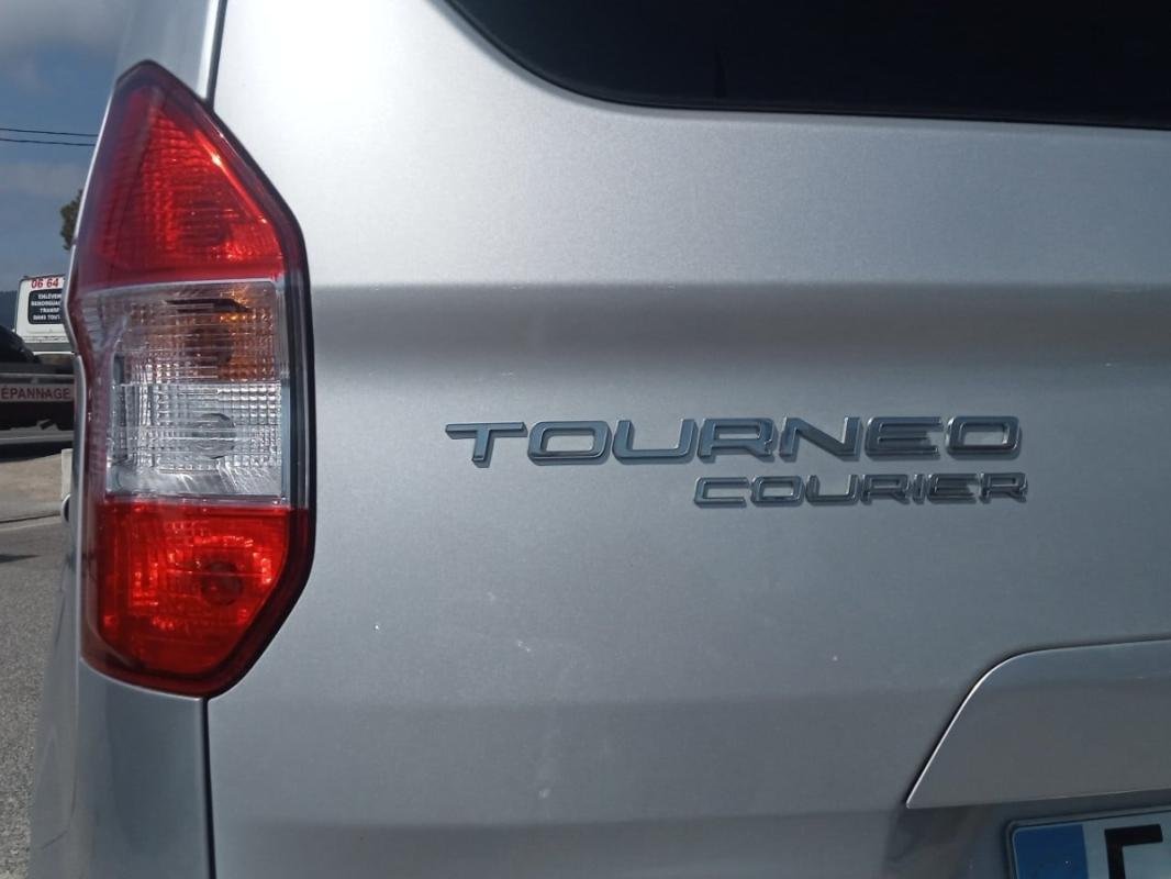 Ford Tourneo Connect - Photo 33