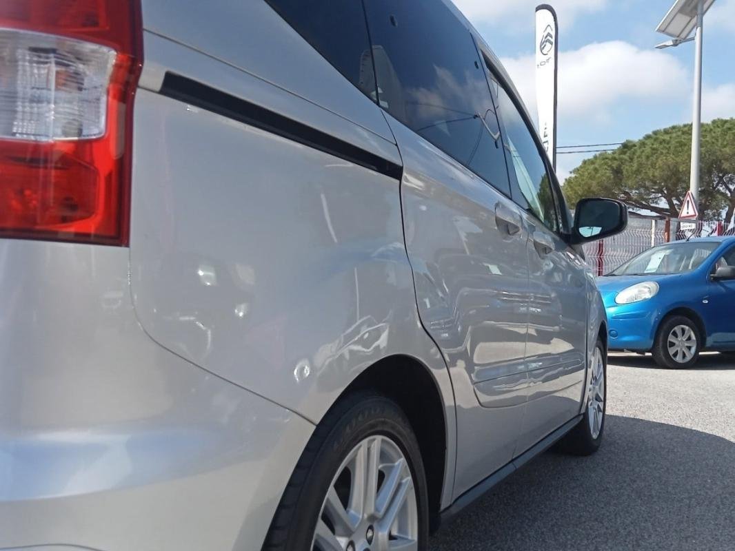 Ford Tourneo Connect - Photo 35