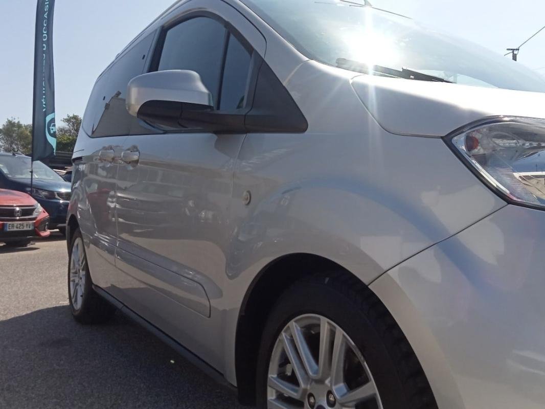 Ford Tourneo Connect - Photo 36