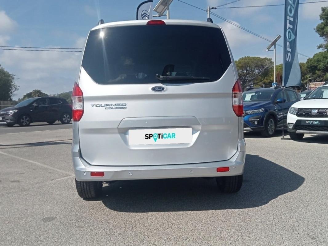 Ford Tourneo Connect - Photo 48
