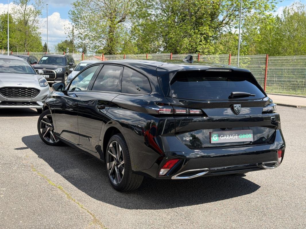 Peugeot 308 SW - Photo 2