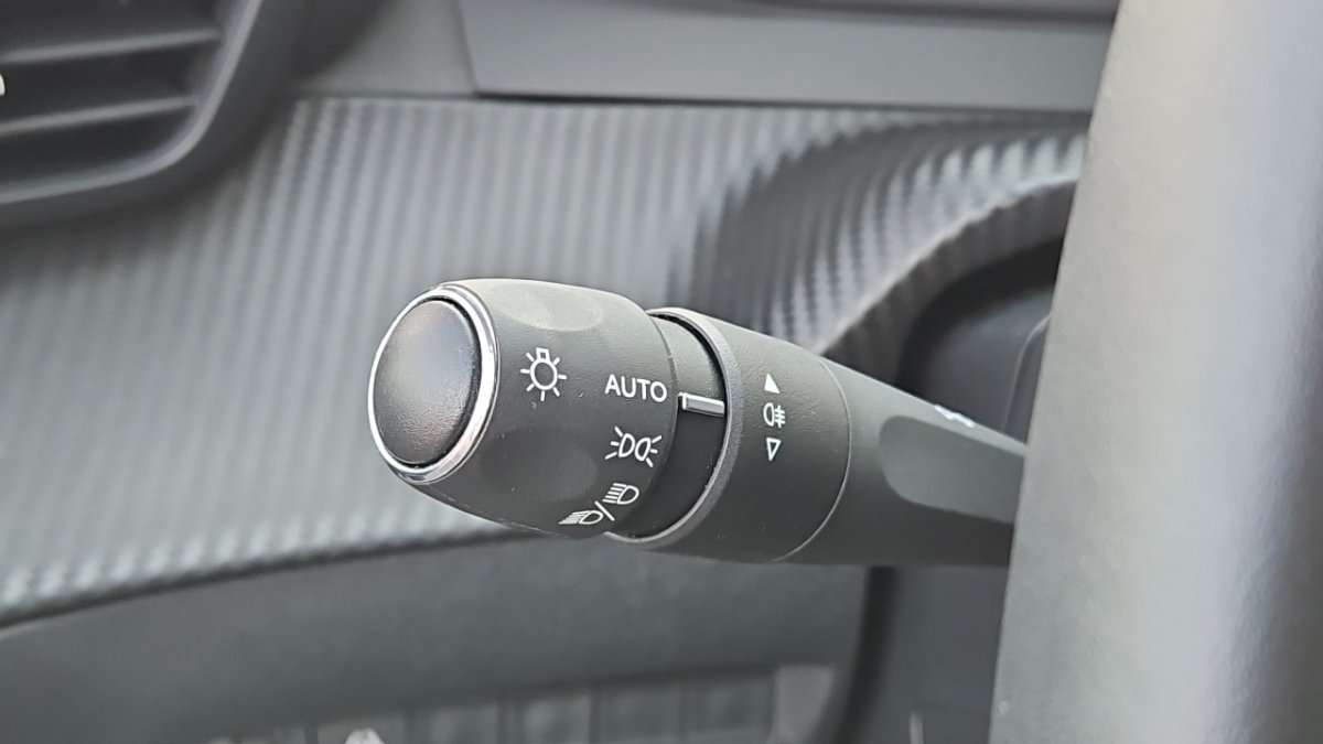 Peugeot 208 - Photo 22